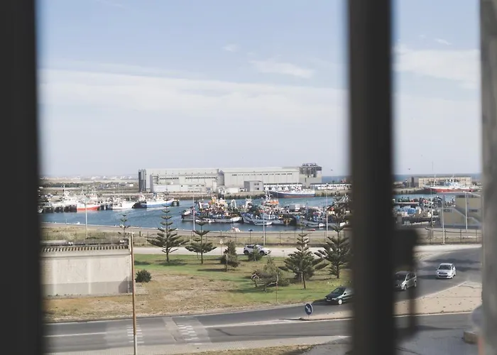 10 - Relax&surf In Peniche